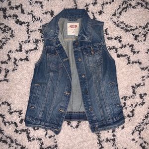 Mossimo supply co. Jean vest